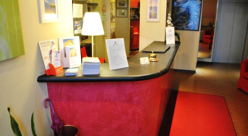קומו Hotel Il Loggiato Dei Serviti מראה חיצוני תמונה